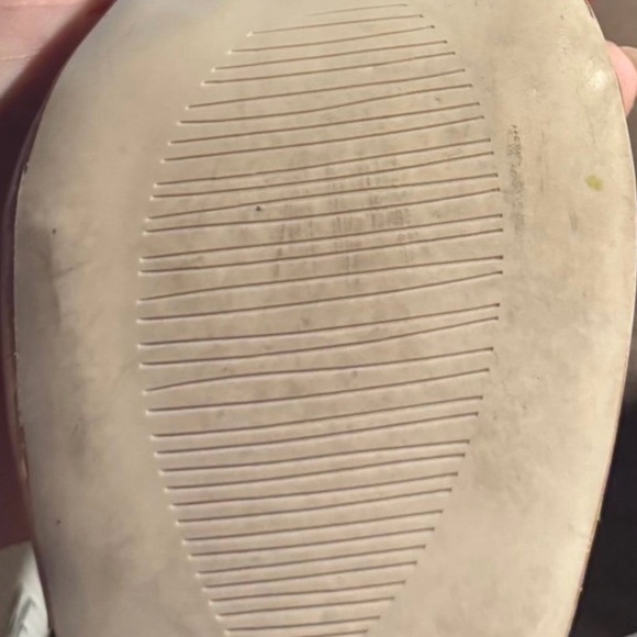 Heels - Picture 2 of 4